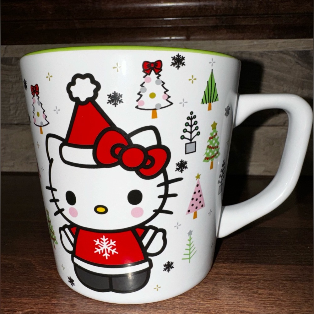 Super Cute 🥰 Hello Kitty Santa Hat Mug 17oz - NEW